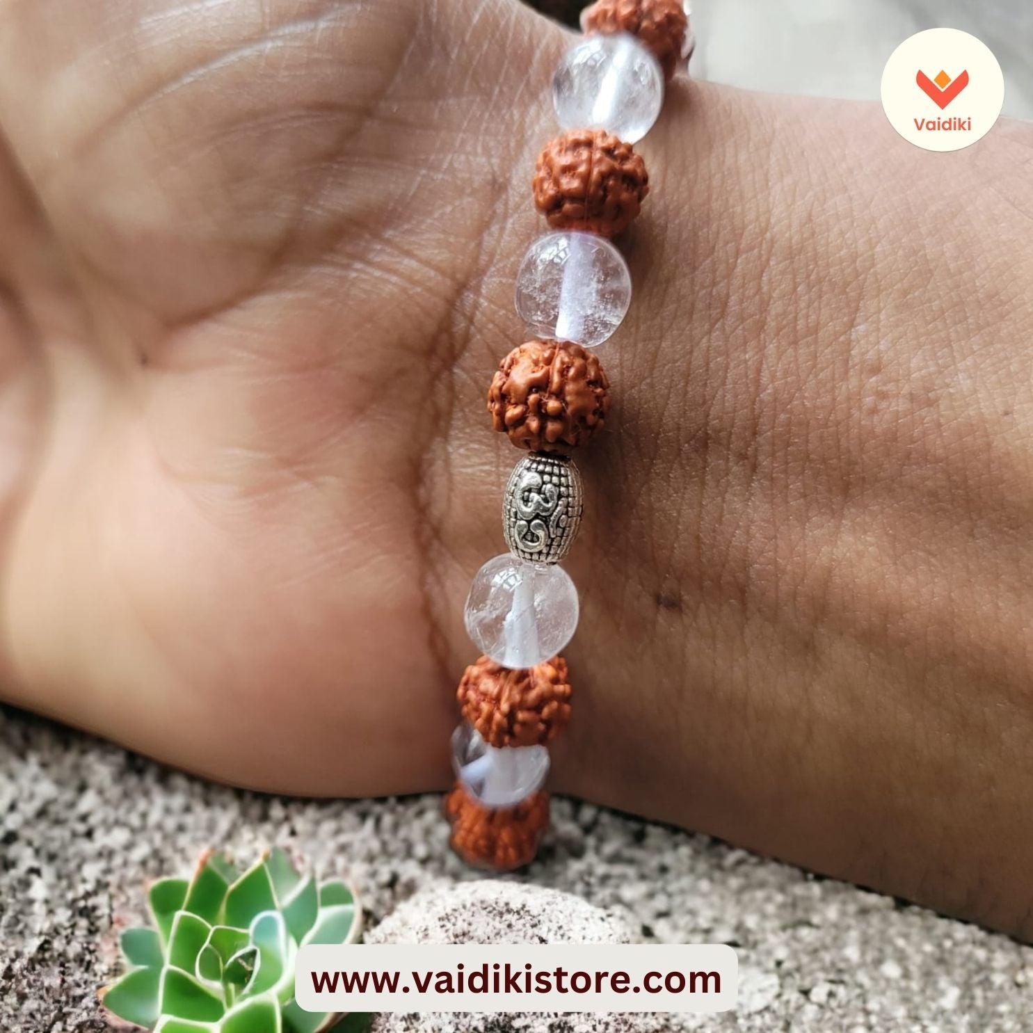 Buy Petrichor Original Rudraksha Sphatik Bracelet | Clear Crystal |  Stretchable Band 6.5 to 7.5 inches | Bead Size: 8 mm (Colour: Multi) at  Amazon.in